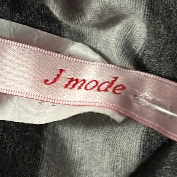 J Mode USA Gray Stripped Super Soft Cardigan W/Hood, Size S MAKE AN OFFER!!! - Picture 5 of 6